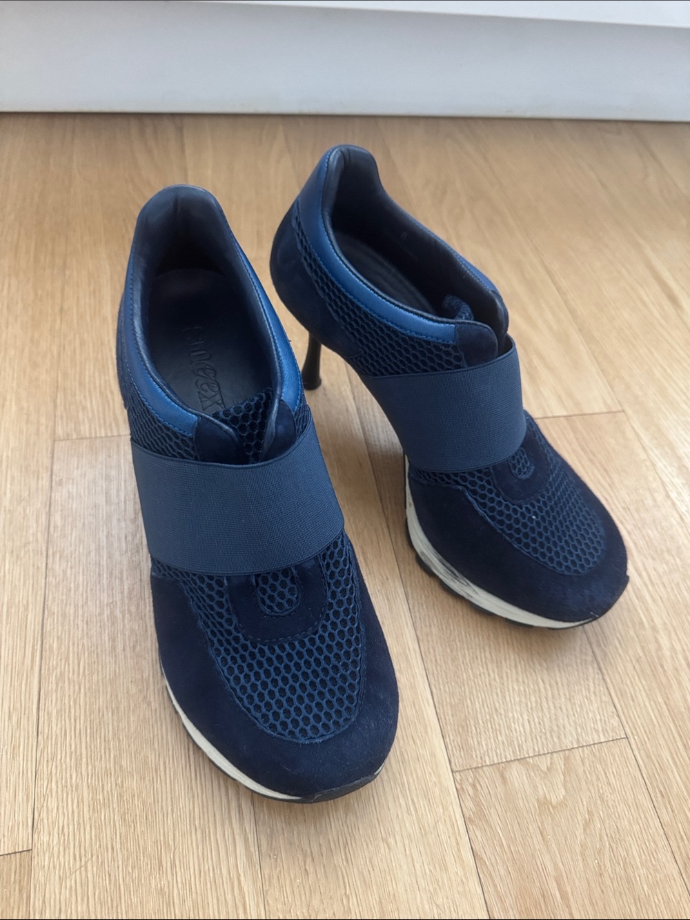 Sneex - The Icon in Indigo Sz 8 (Elastic-Band Slip-On Heeled Sneakers)